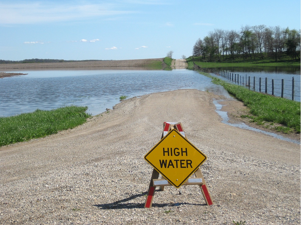 High water sign.